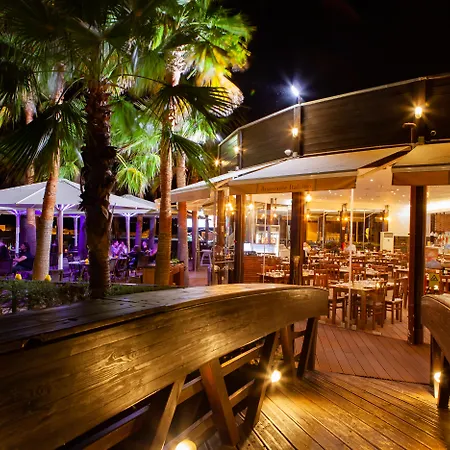 Wine & Books By The Sea, Algarve Resort-3