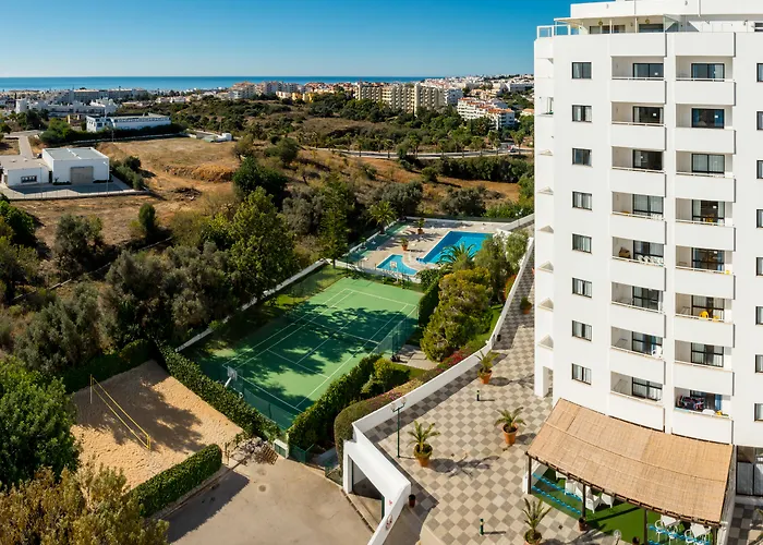 Hotel com parque aquático: Janelas Do Mar Apartamentos Turisticos