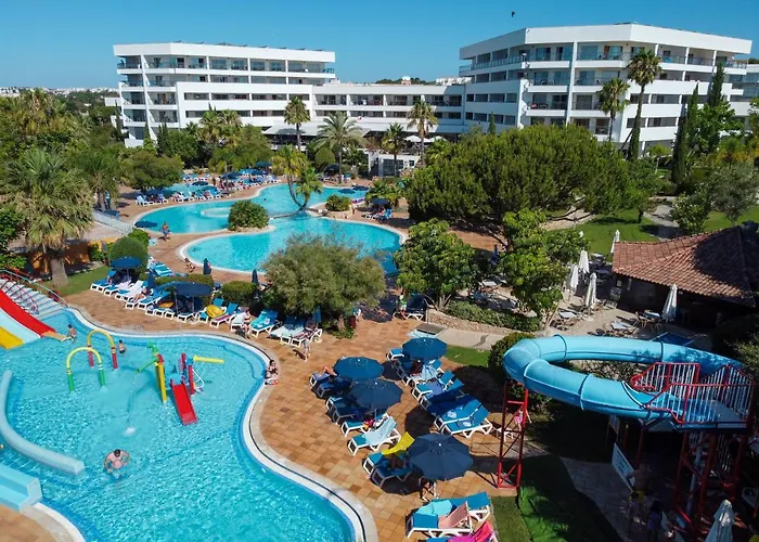 Hotel com parque aquático: Alfagar Aparthotel